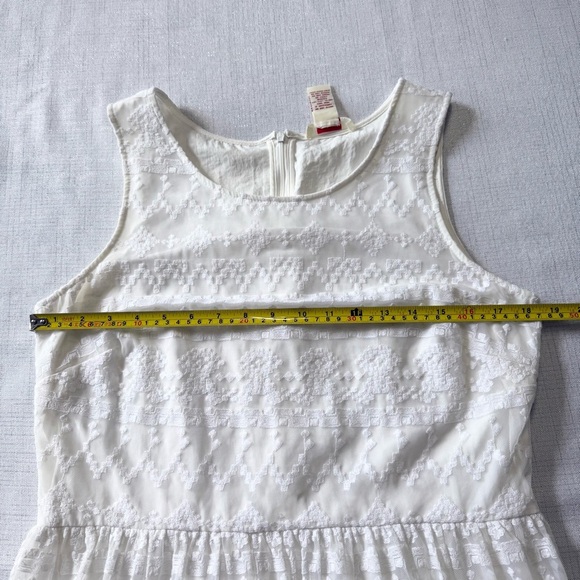 Sundance In A Heartbeat Dress Sz 12 Embroidered Mesh and Lace Knee Off White - Picture 4 of 7